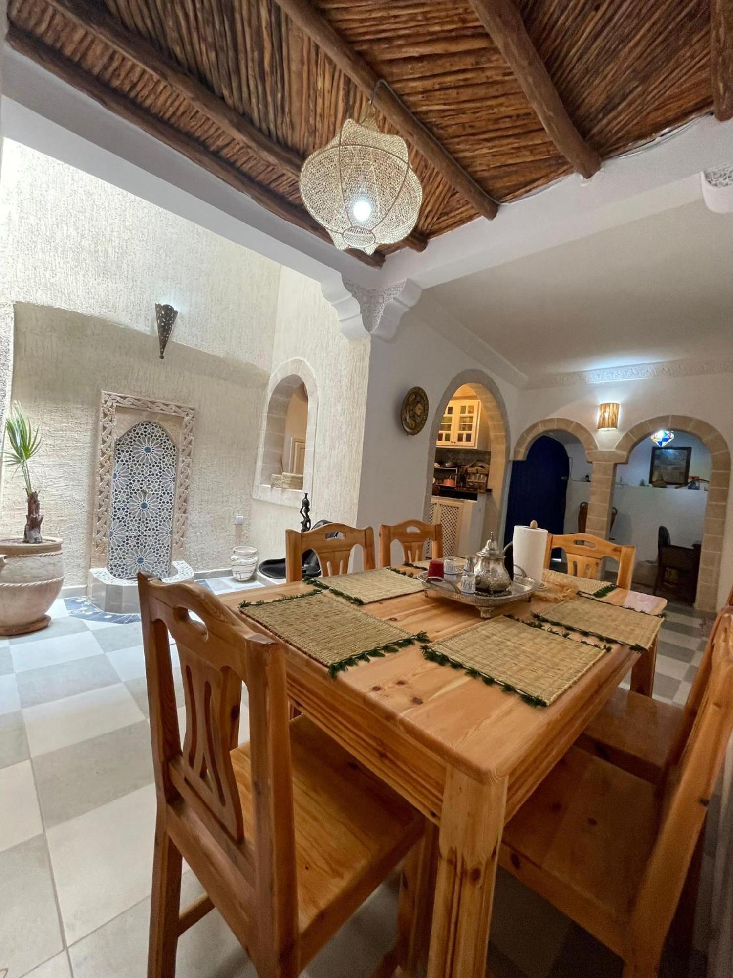 Les Terrasses Suites Home - Yoga Studio Εσαουίρα Εξωτερικό φωτογραφία